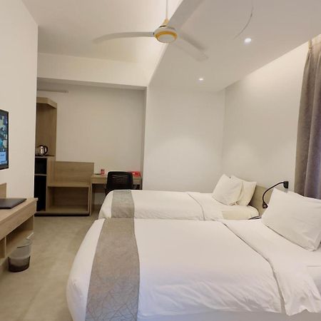 Priyo Nibash Stylish Residential Hotel Dháka Exteriér fotografie